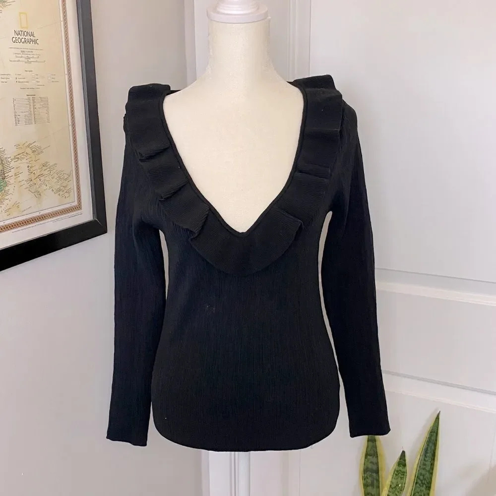NWT Current Air Ribbed Ruffle V-Neck Sweater